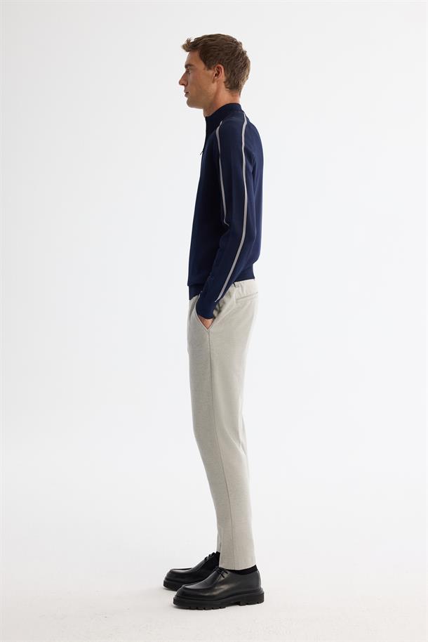 Lacivert Fermuarlı Dik Yaka Rayon Triko Kazak