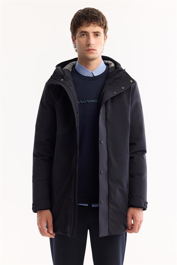 Lacivert Kapüşonlu Su İtici Rüzgar Geçirme -7 Dereceye Dayanıklı Mont