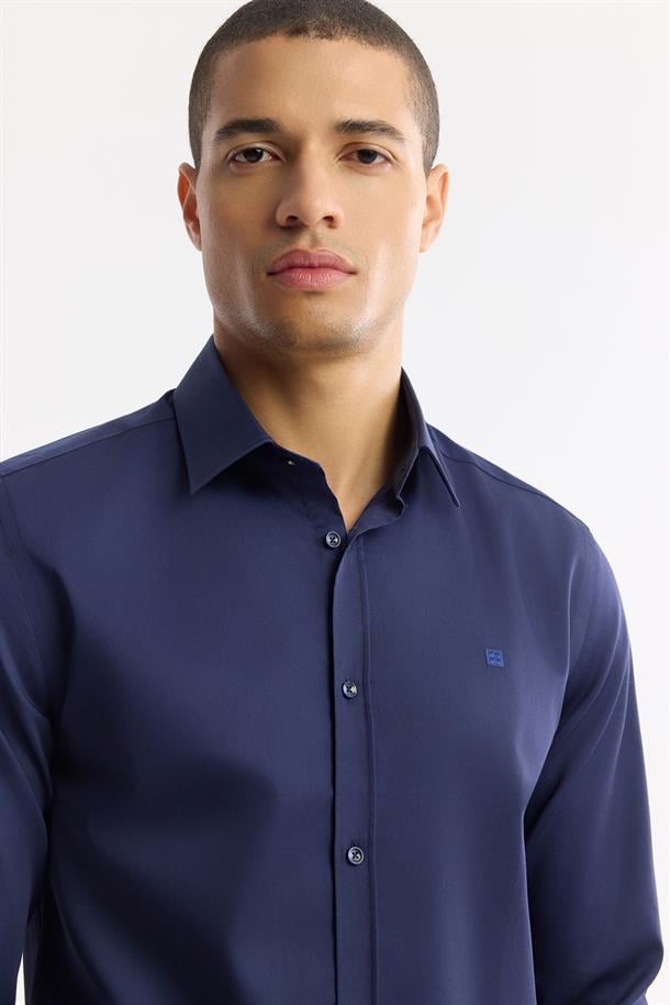 Lacivert Klasik Yaka %100 Pamuk Saten Kolay Ütülenen Gömlek