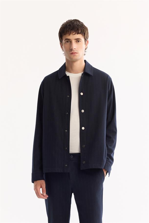 Navy Classic Collar Easy-Iron Striped Shirt Jacket