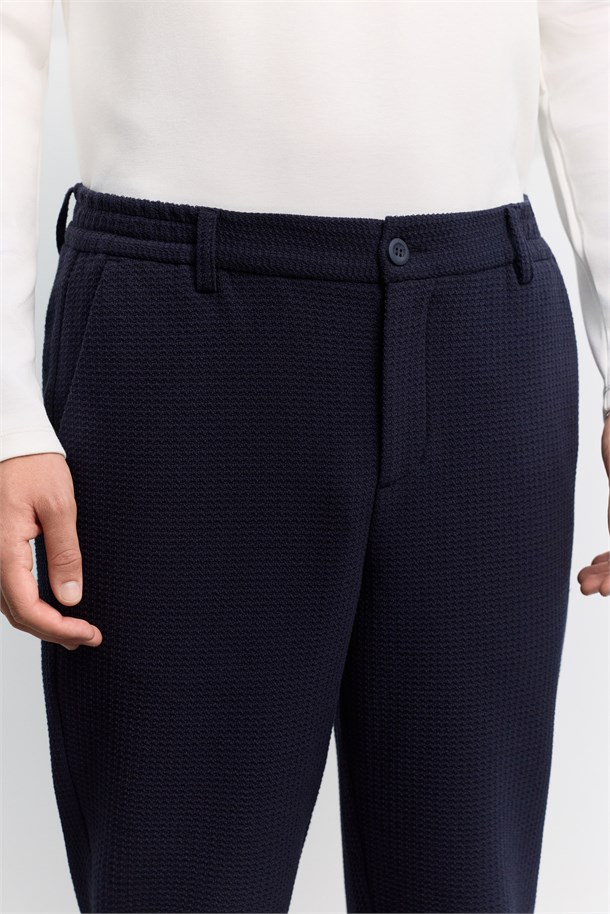 Lacivert Gofreli Yanı Lastikli Slim Fit Pantolon