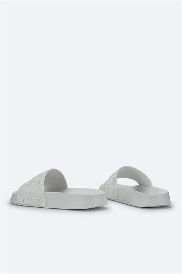 Beyaz Esnek Taban Hafif Terlik