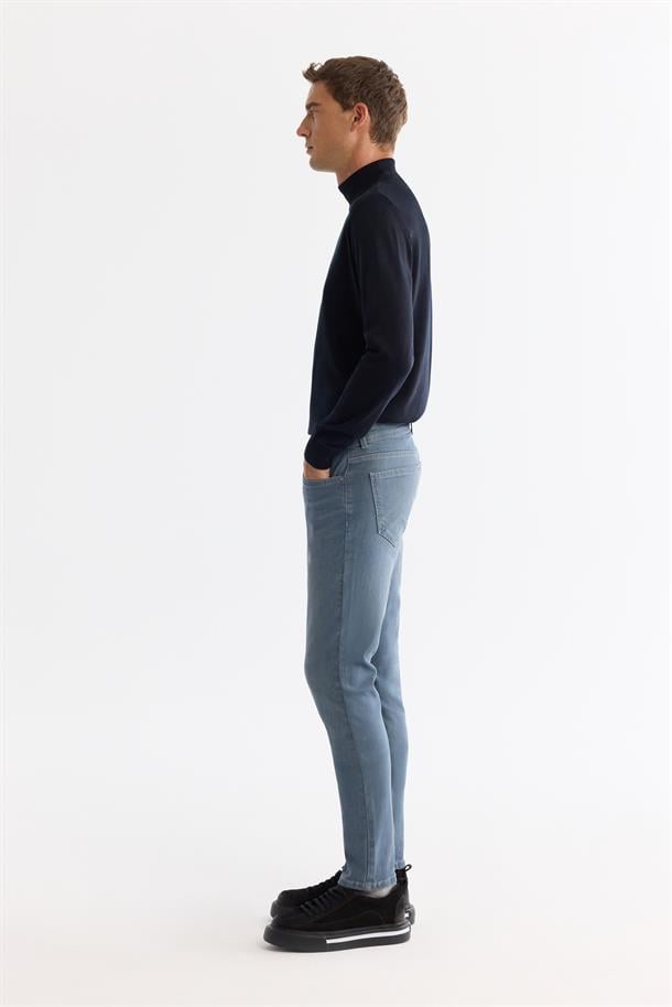 Mavi Eskitme Yıkamalı Esnek Jean Pantolon