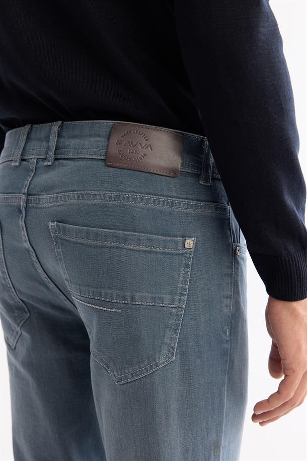 Mavi Klasik Bel Eskitme Yıkamalı Elastan Jean Pantolon