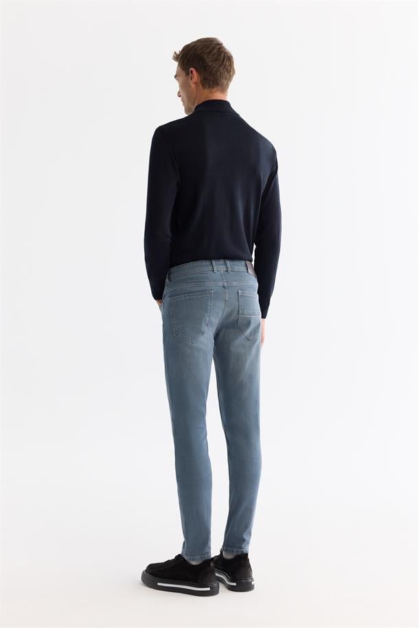 Mavi Eskitme Yıkamalı Esnek Jean Pantolon