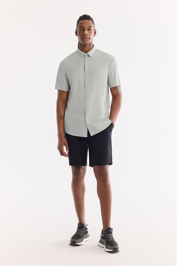 Mint Yeşil Klasik Yaka Teknik Kumaş Comfort Fit Kısa Kol Gömlek