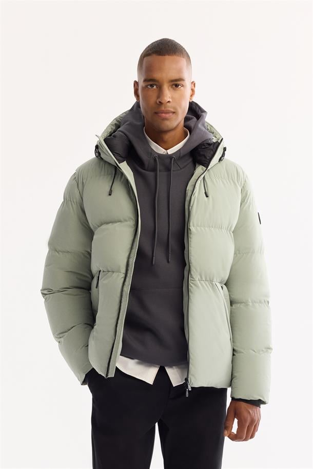 Nil Yeşili Kapüşonlu Su İtici Rüzgar Geçirmez -5 Dereceye Dayanıklı Şişme Mont