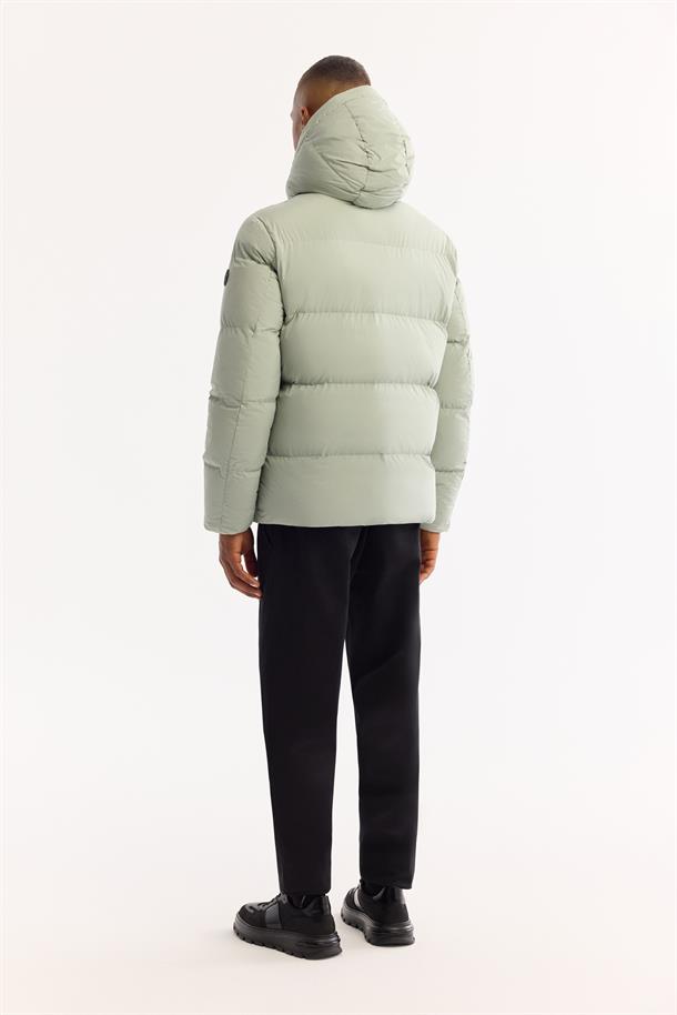 Nil Yeşili Kapüşonlu Su İtici Rüzgar Geçirmez -5 Dereceye Dayanıklı Şişme Mont