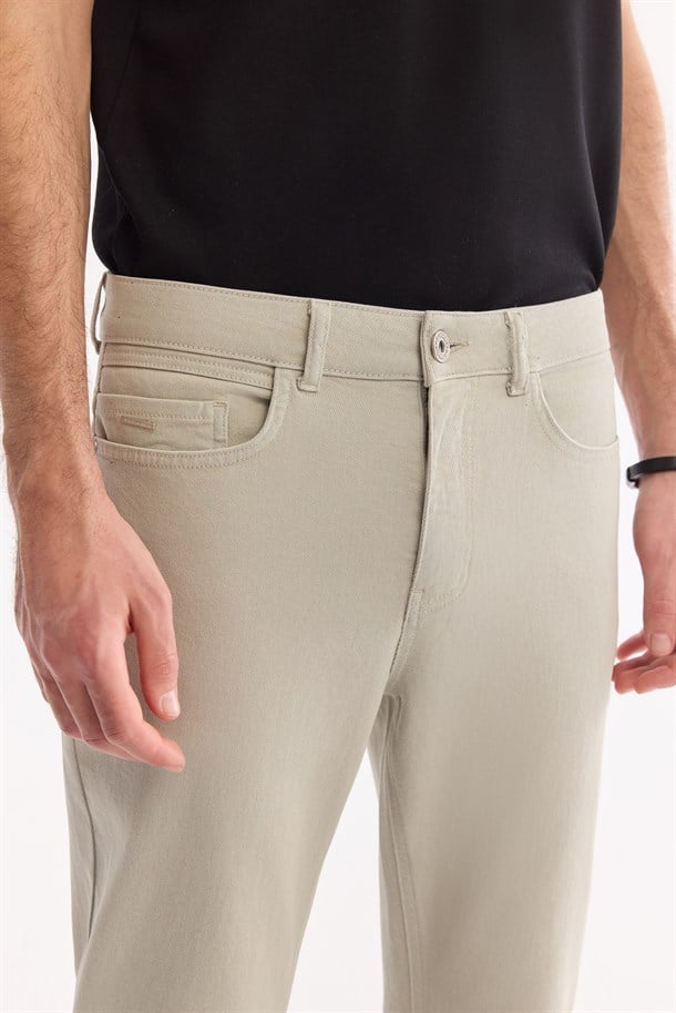 Nil Yeşili Pamuklu Elastan Jean Pantolon