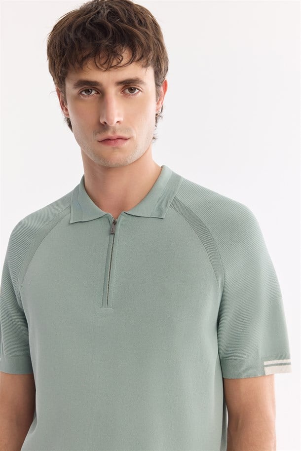 Nil Yeşili Polo Yaka Fermuarlı Rayon Karışımlı Triko T-Shirt