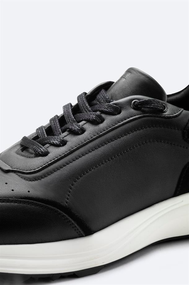 Siyah %100 Deri Esnek Taban Hafif Casual Ayakkabı 