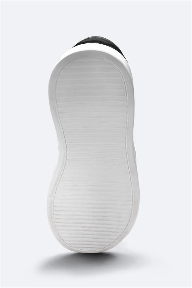 Siyah %100 Deri Esnek Taban Hafif Casual Ayakkabı 