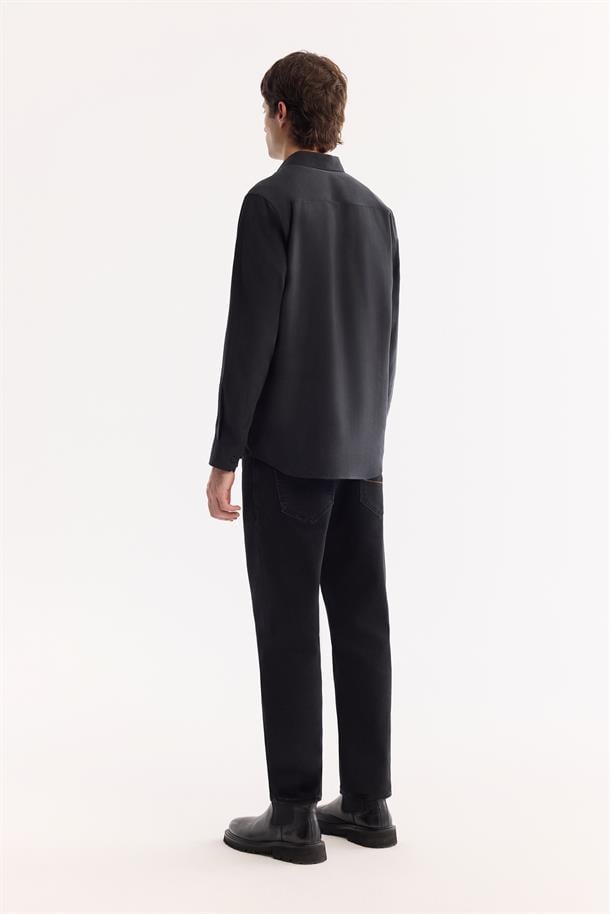 Siyah Düğmeli Yaka Soft Touch Gömlek