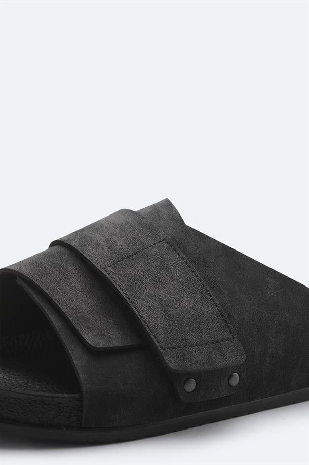 Siyah Tek Bantlı Hafif Rahat Taban Sandalet Terlik