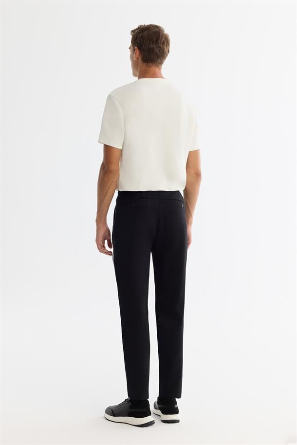 Siyah Beli Lastikli Baskılı Elastan Eşofman Altı