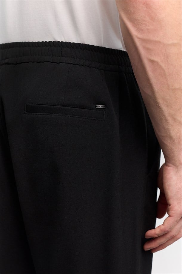 Siyah Beli Lastikli Bağcıklı Kolay Ütülenen Jogger Pantolon