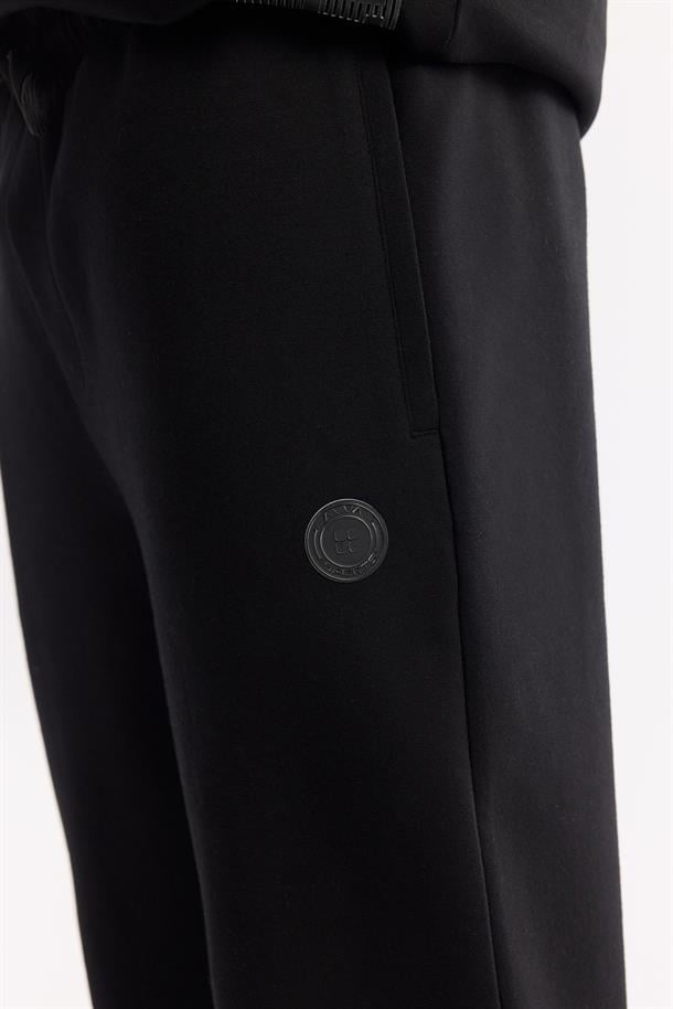 Siyah Beli Lastikli Bağcıklı Bi-Stretch Eşofman Altı