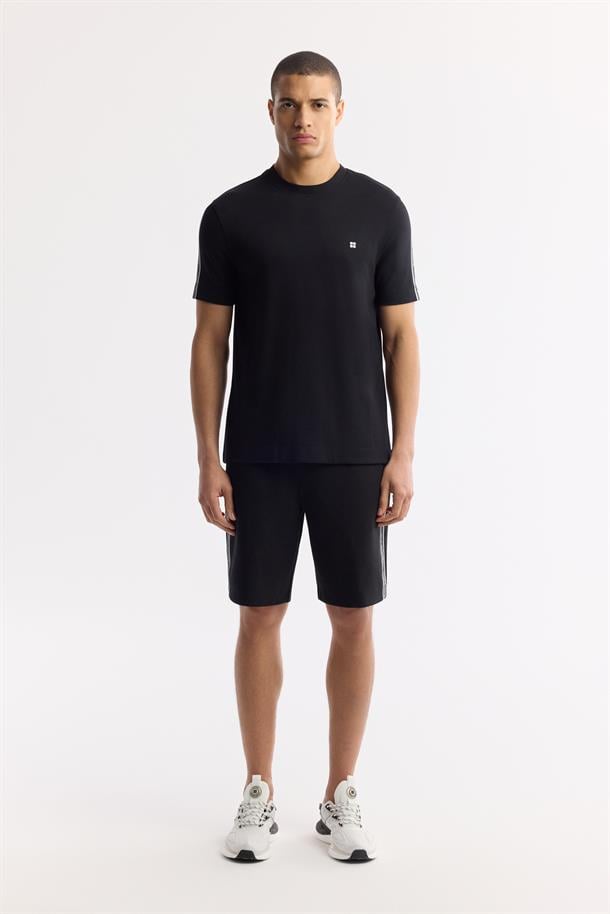 Siyah Beli Lastikli Bağcıklı Bi-Stretch İnterlok Örme Şort