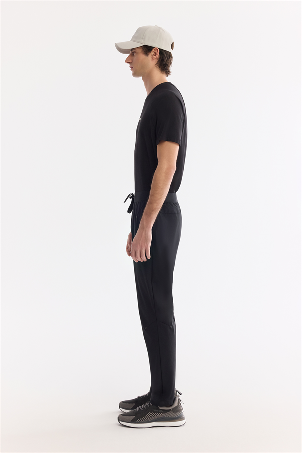 Siyah Beli Lastikli Bağcıklı Hızlı Kuruyan Kırışmaz Eşofman Altı