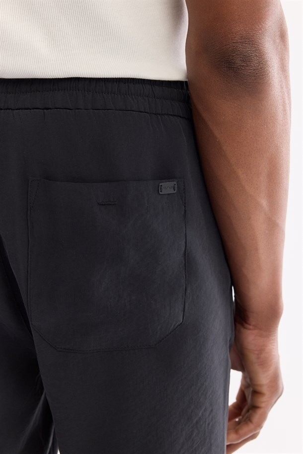 Siyah Beli Lastikli Soft Touch Nefes Alan Şort