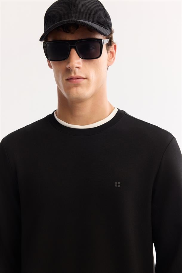 Siyah Bisiklet Yaka Viskon Karışımlı Bi-Stretch Basic Sweatshirt