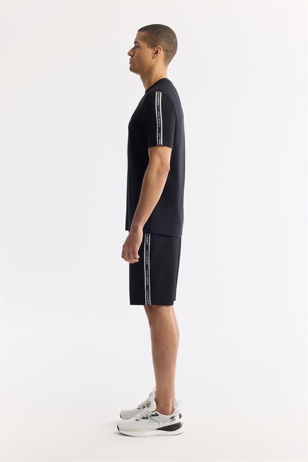 Siyah Bisiklet Yaka Baskılı Bi-Stretch İnterlok T-Shirt