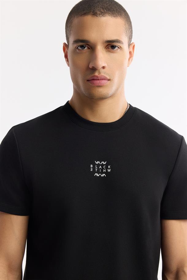 Siyah Bisiklet Yaka Baskılı Bi-Stretch İnterlok T-Shirt