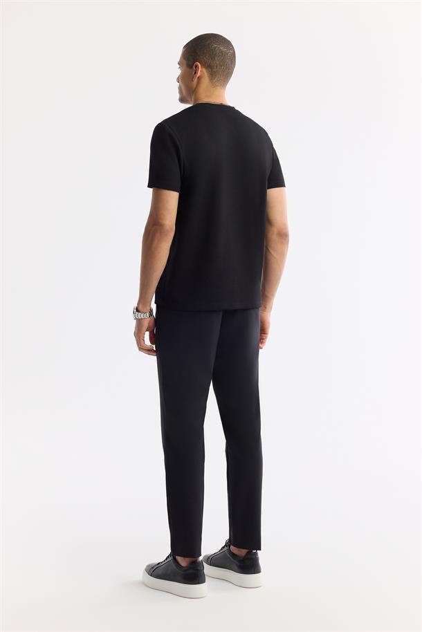 Siyah Bisiklet Yaka Baskılı Bi-Stretch İnterlok T-Shirt