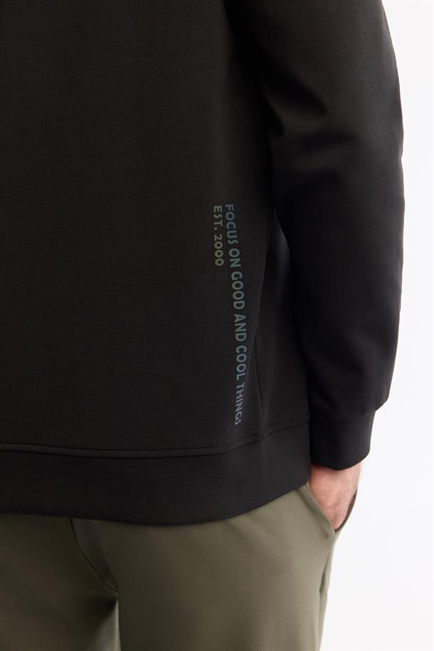 Siyah Bisiklet Yaka Pamuklu Baskılı Elastan Sweatshirt