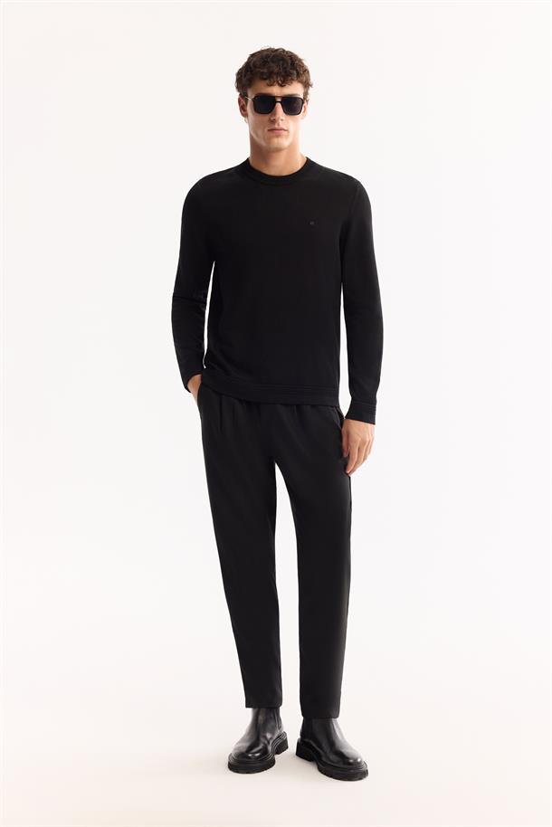 Siyah Bisiklet Yaka Rayon Karışımlı Tüylenmeyen Triko Kazak