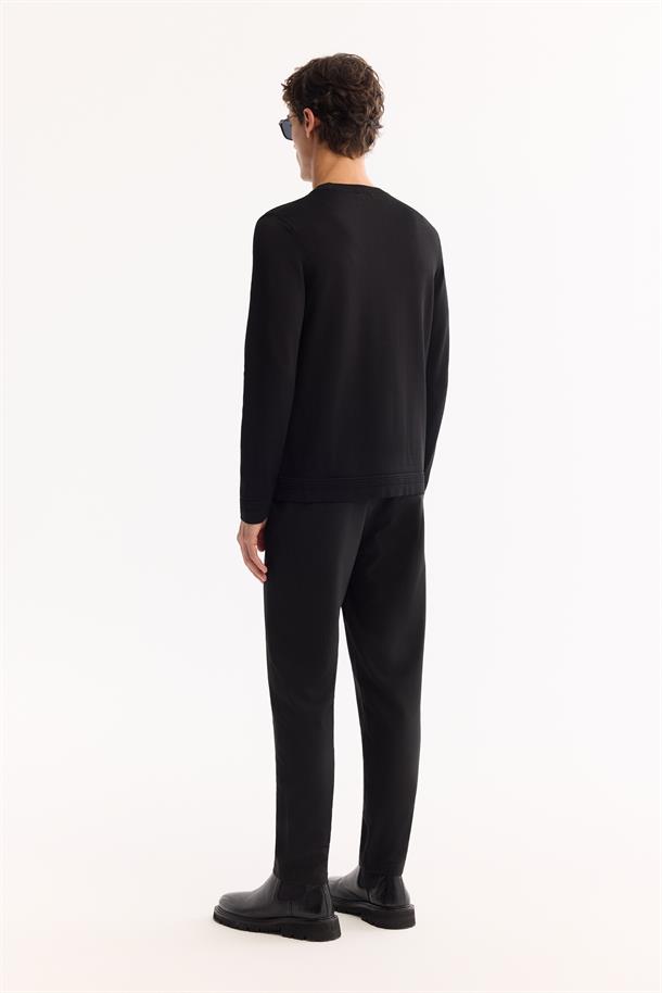 Siyah Bisiklet Yaka Rayon Karışımlı Tüylenmeyen Triko Kazak