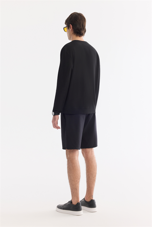 Siyah Bisiklet Yaka Esnek Yumuşak Doku İnterlok Kumaş Basic Sweatshirt