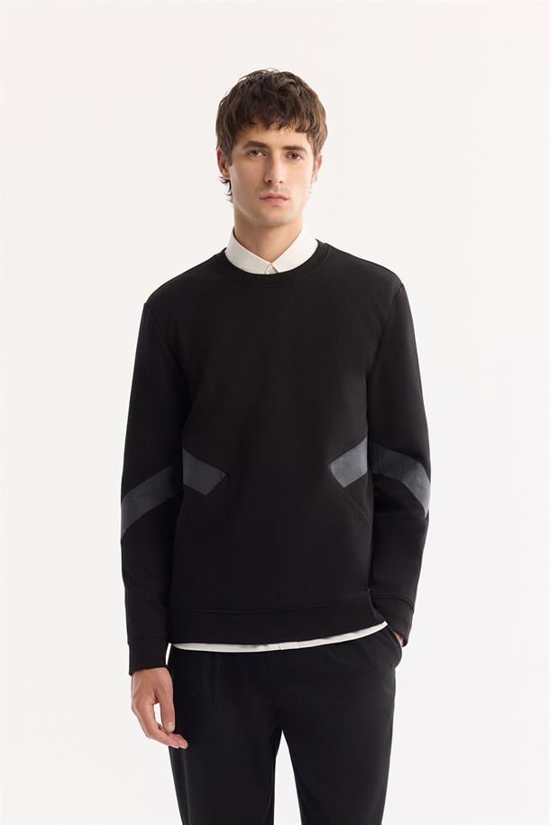 Siyah Bisiklet Yaka Kolay Ütülenen Bi-Stretch Baskılı Sweatshirt