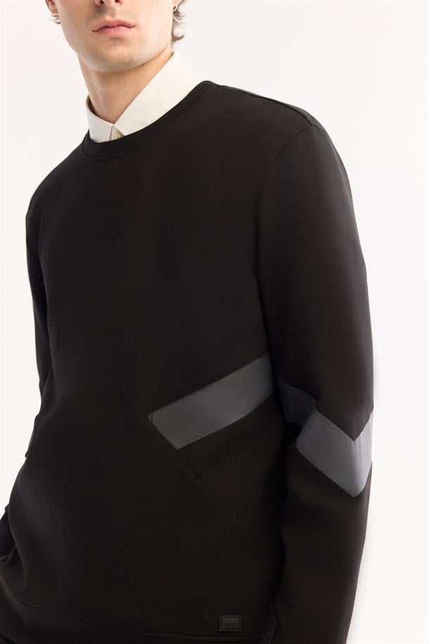 Siyah Bisiklet Yaka Kolay Ütülenen Bi-Stretch Baskılı Sweatshirt