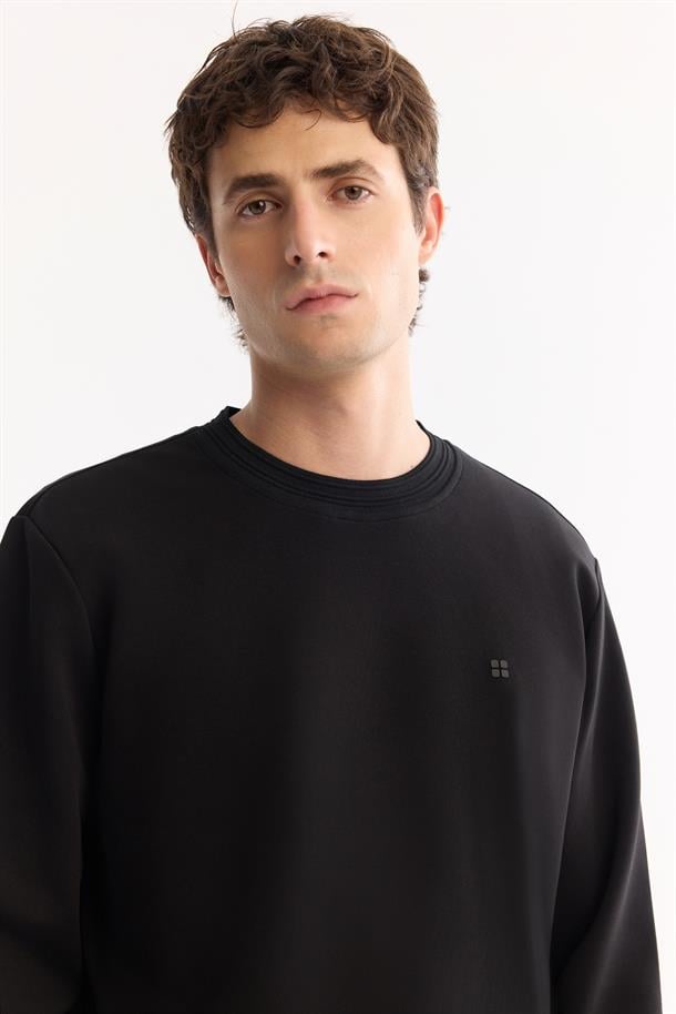 Siyah Bisiklet Yaka Kolay Ütülenen Bi-Stretch Sweatshirt