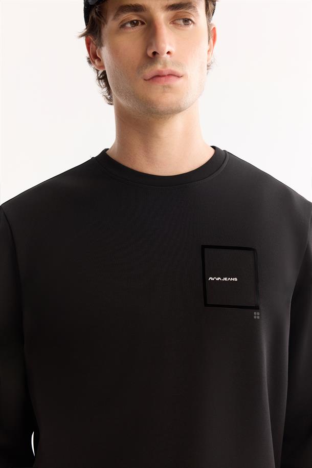 Siyah Bisiklet Yaka Kolay Ütülenen Bi-Stretch Baskılı Sweatshirt