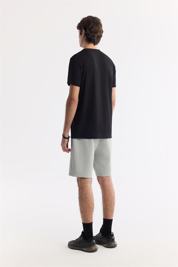 Siyah Bisiklet Yaka Baskılı Rayon Soft Touch T-Shirt