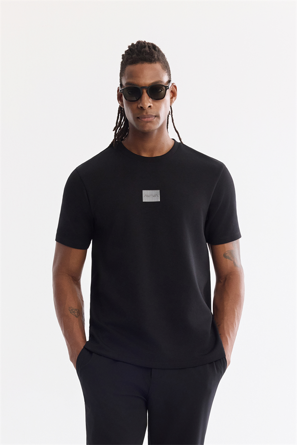 Siyah Bisiklet Yaka Viskon Karışımlı Baskılı İnterlok T-Shirt