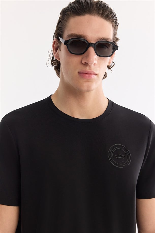 Siyah Bisiklet Yaka Nefes Alan Soft Touch Baskılı T-Shirt