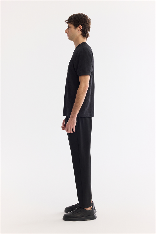 Siyah Bisiklet Yaka Pamuklu Elastan T-Shirt