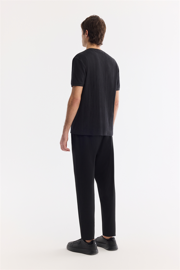 Siyah Bisiklet Yaka Pamuklu Elastan T-Shirt