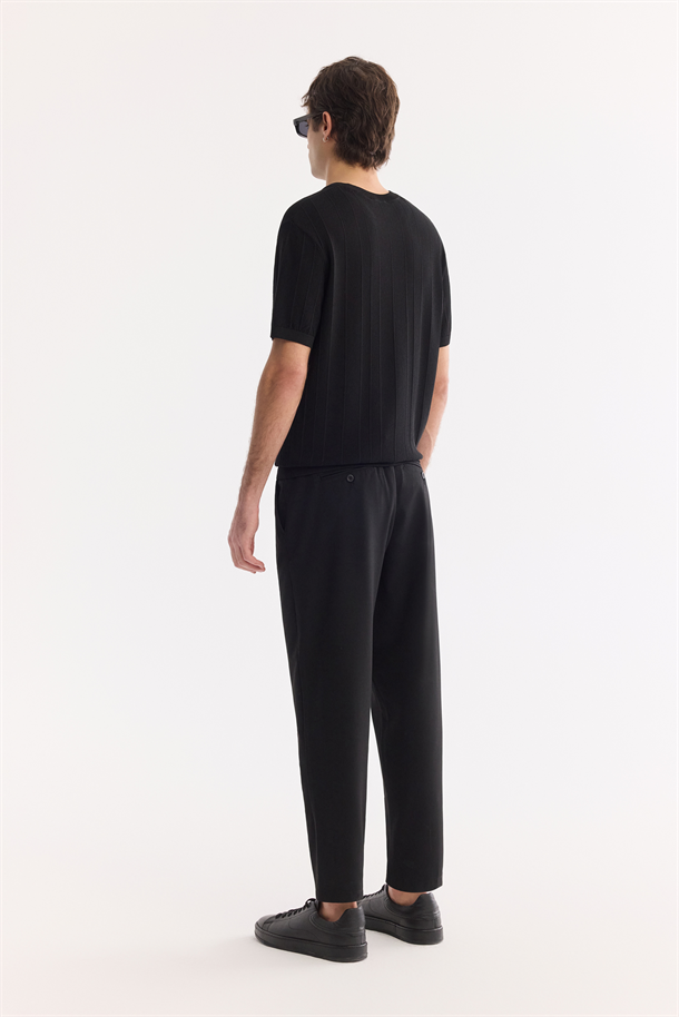 Siyah Bisiklet Yaka Kolay Ütülenen Kırışmaz Triko T-Shirt