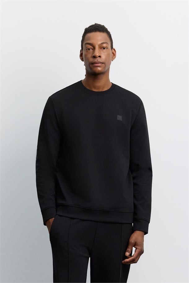 Siyah Bisiklet Yaka Göğüs Rubber  Logolu İnterlok Sweatshirt