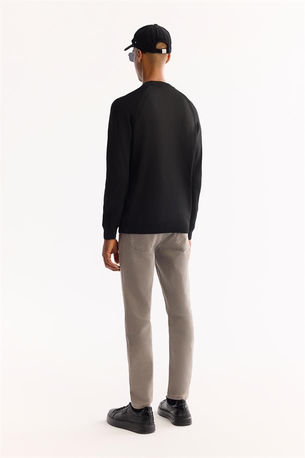 Siyah Bisiklet Yaka Dokulu Triko Kazak