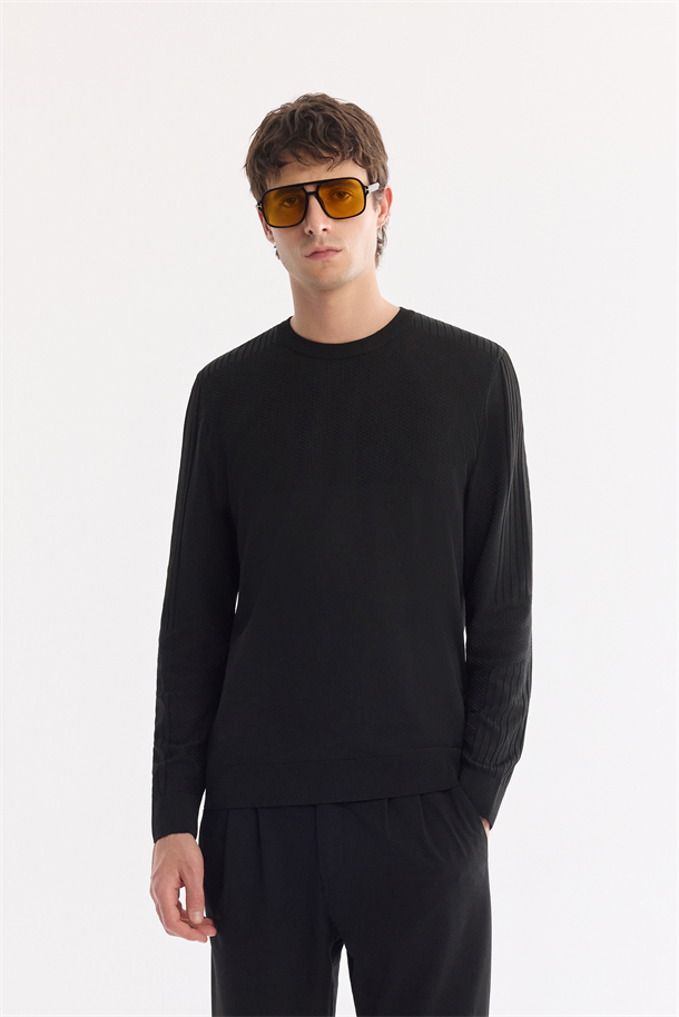 Siyah Bisiklet Yaka Kırışmayan Kolay Ütülenen Kazak