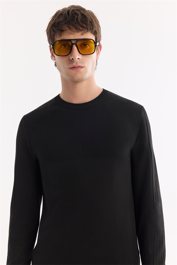 Siyah Bisiklet Yaka Kırışmayan Kolay Ütülenen Kazak