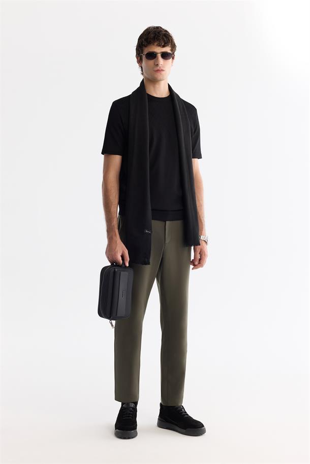 Siyah Bisiklet Yaka Jakarlı Rayon Triko T-Shirt