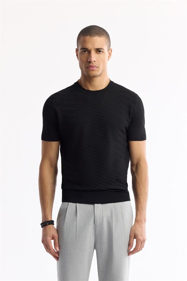 Siyah Bisiklet Yaka Rayon Triko T-Shirt