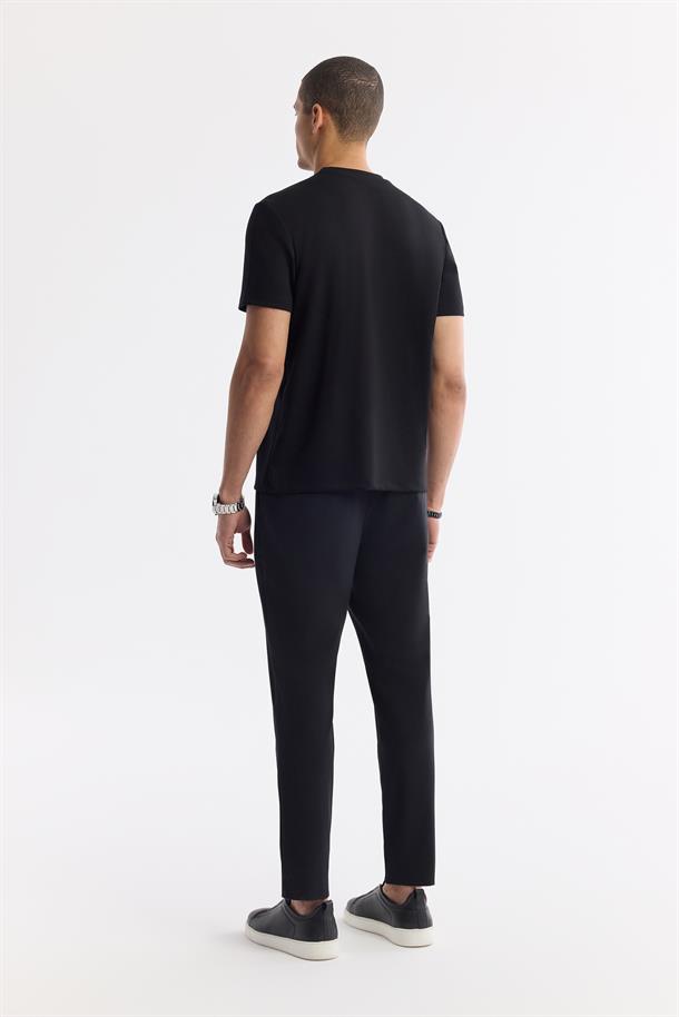 Siyah Bisiklet Yaka Baskılı Bi-Stretch İnterlok T-Shirt