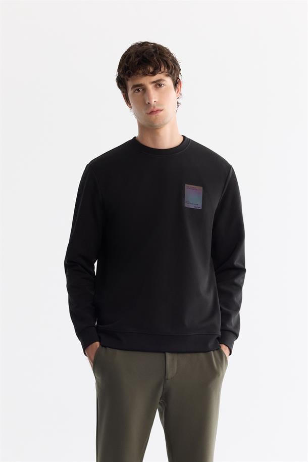 Siyah Bisiklet Yaka Pamuklu Baskılı Elastan Sweatshirt
